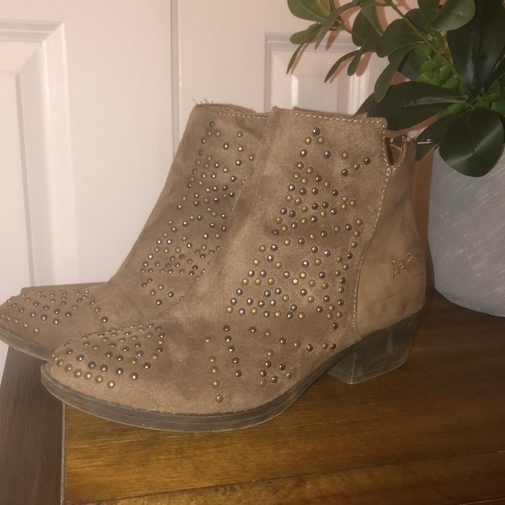 Blowfish studded booties. Super cute